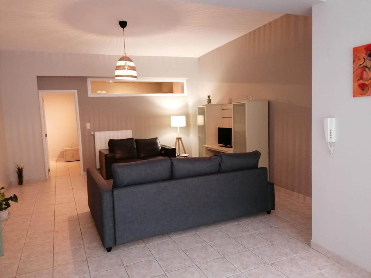 Superbe Appartement De 65M2 A 6061 Montignies-Sur-Sambre シャルルロワ エクステリア 写真