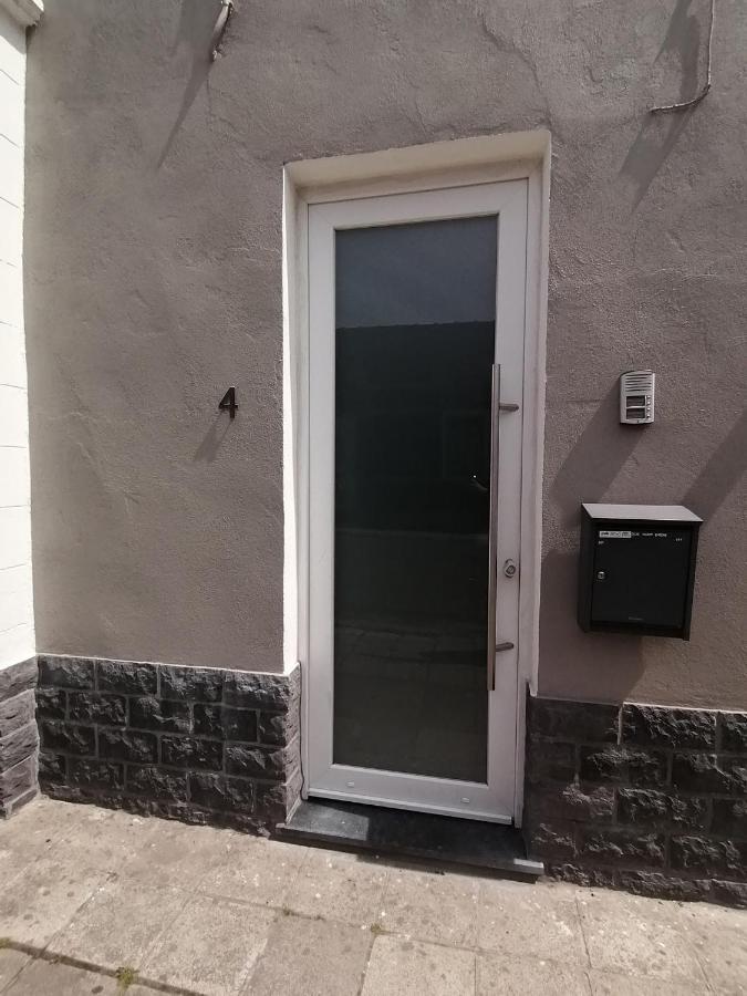 Superbe Appartement De 65M2 A 6061 Montignies-Sur-Sambre シャルルロワ エクステリア 写真