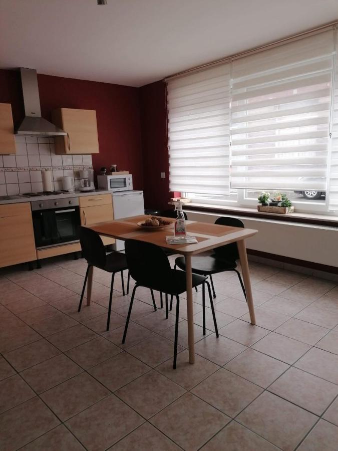 Superbe Appartement De 65M2 A 6061 Montignies-Sur-Sambre シャルルロワ エクステリア 写真